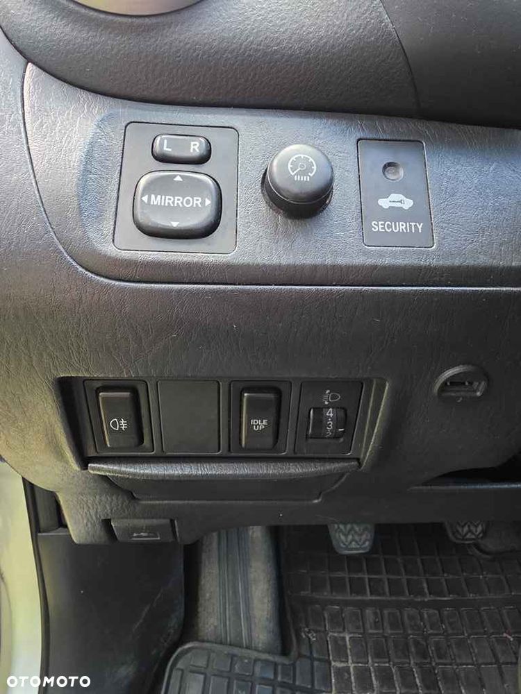 Toyota RAV4 - 10