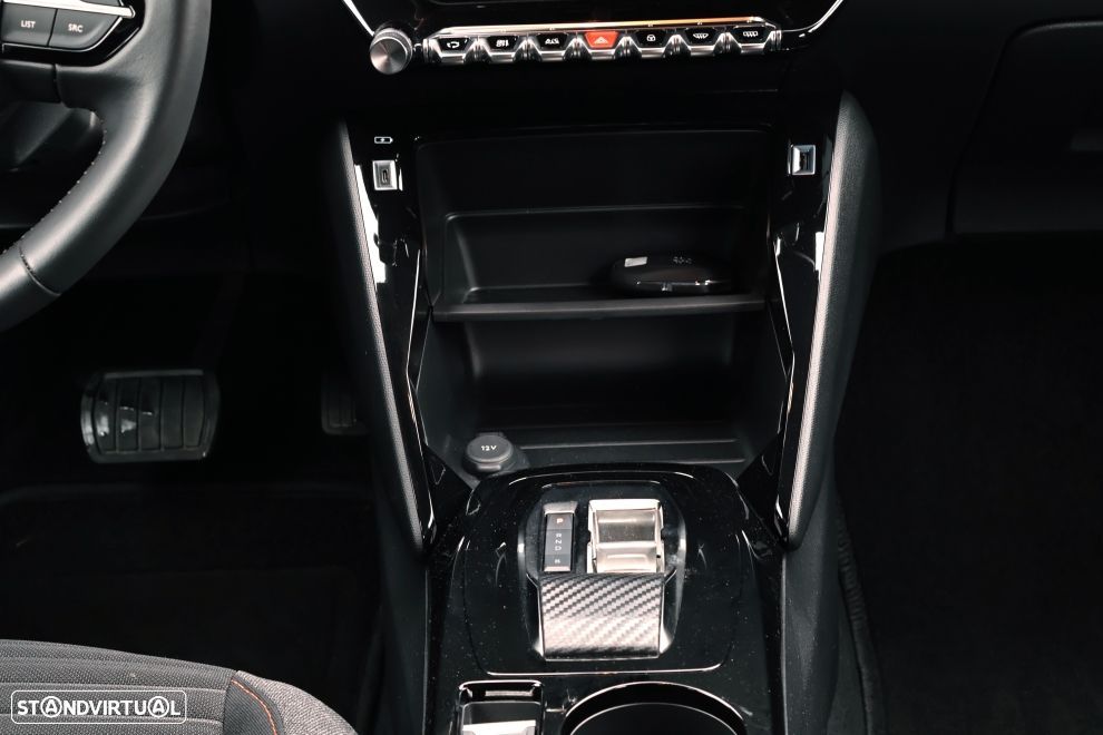 Peugeot e-2008 50 kWh Active Pack - 8