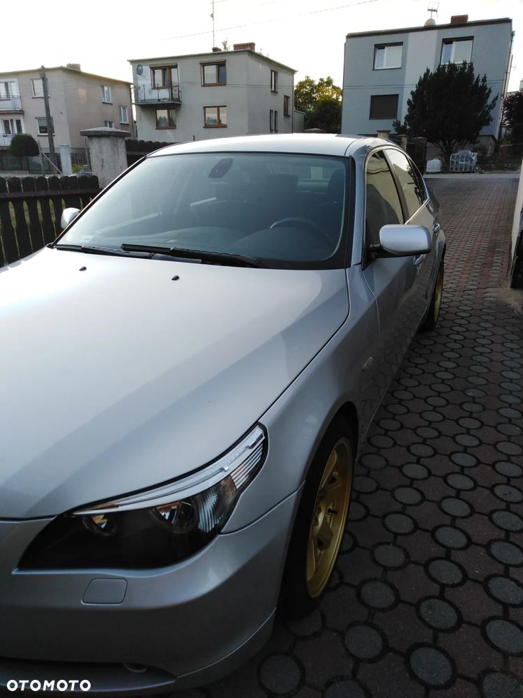 BMW Seria 5 520d - 5