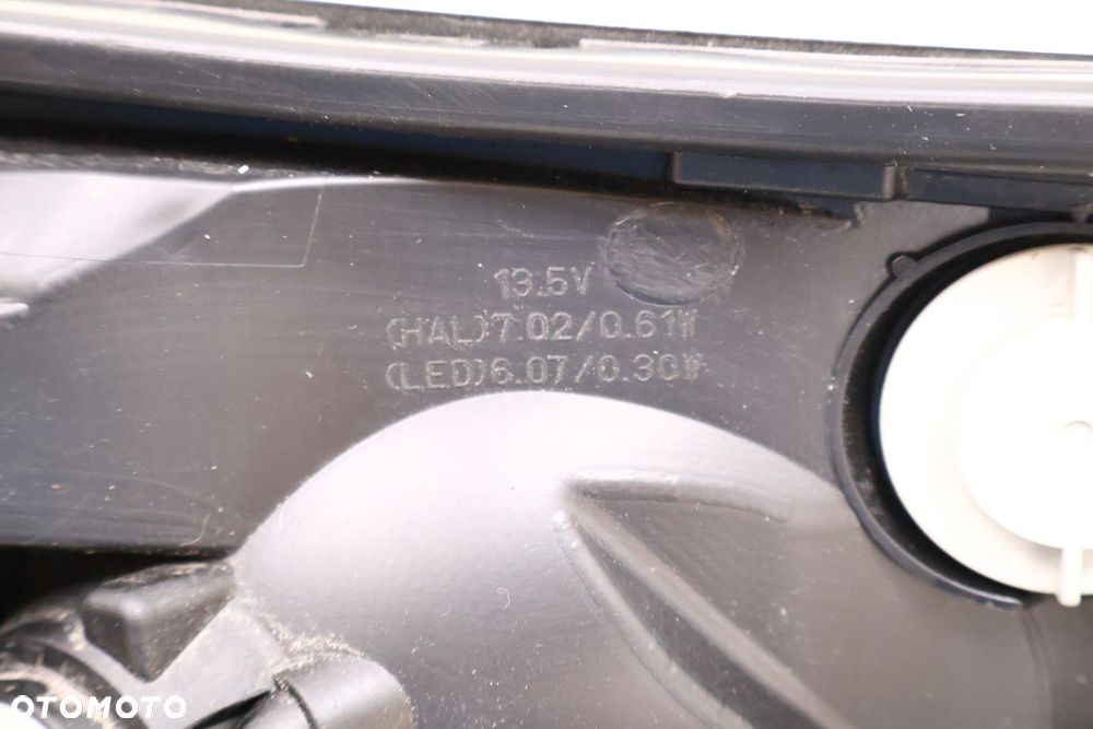 TOYOTA RAV4 IV LIFT LAMPA LEWA PRZÓD - 11