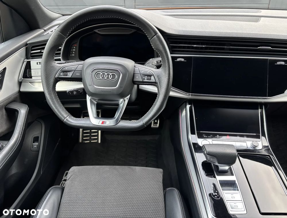 Audi Q8 - 6