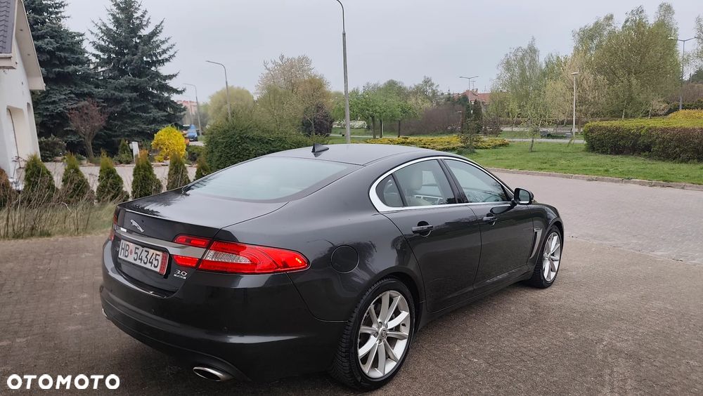 Jaguar XF 3.0 V6 Kompressor AWD - 17