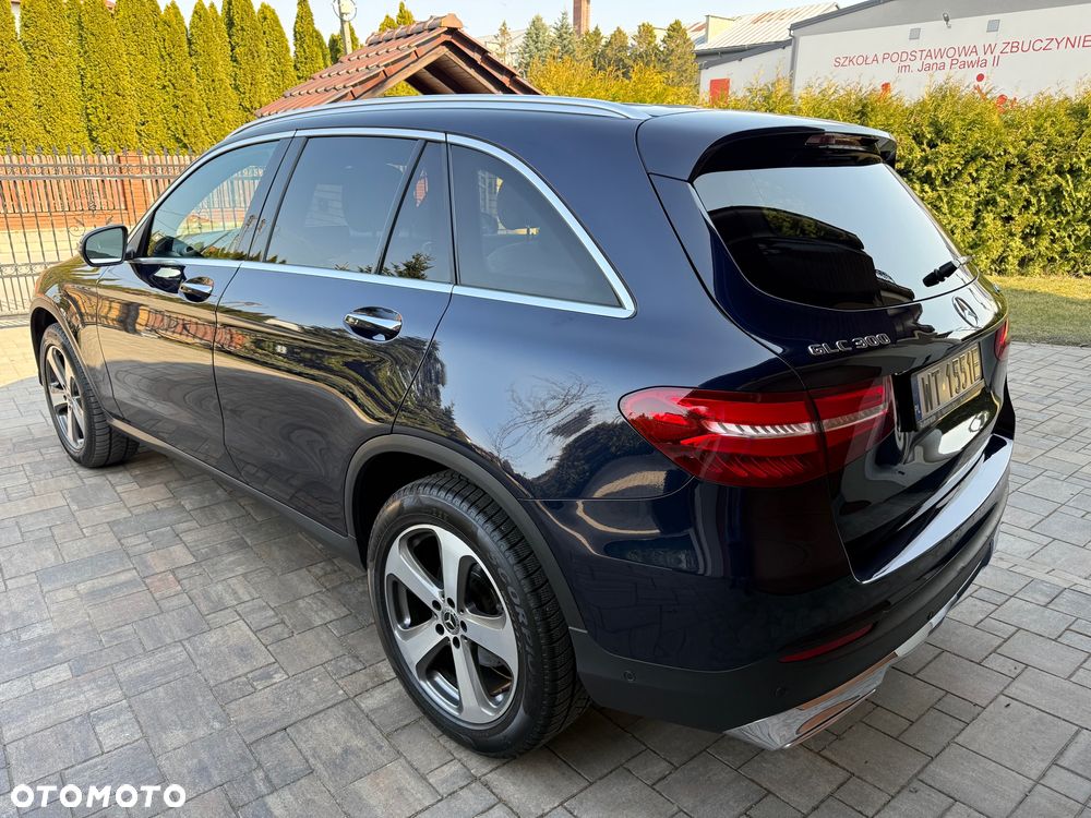 Mercedes-Benz GLC 300 4Matic 9G-TRONIC Exclusive - 21