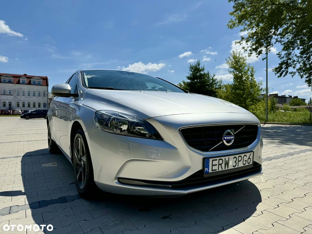 Volvo V40 T2 Drive-E Kinetic - 1