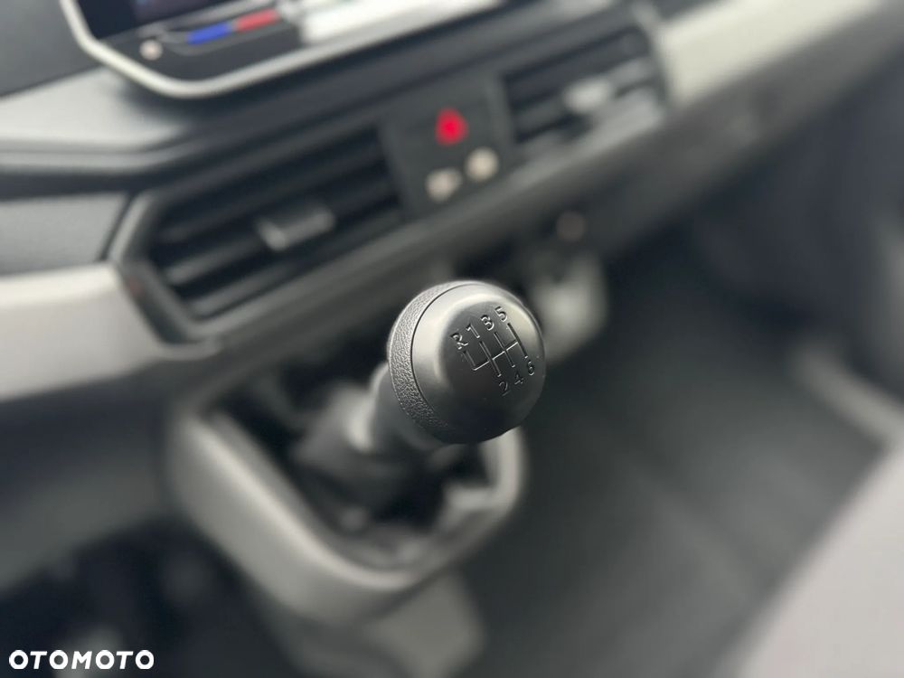 Volkswagen Crafter Maxi Furgon - 20