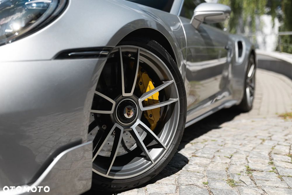 Porsche 911 Turbo S - 3