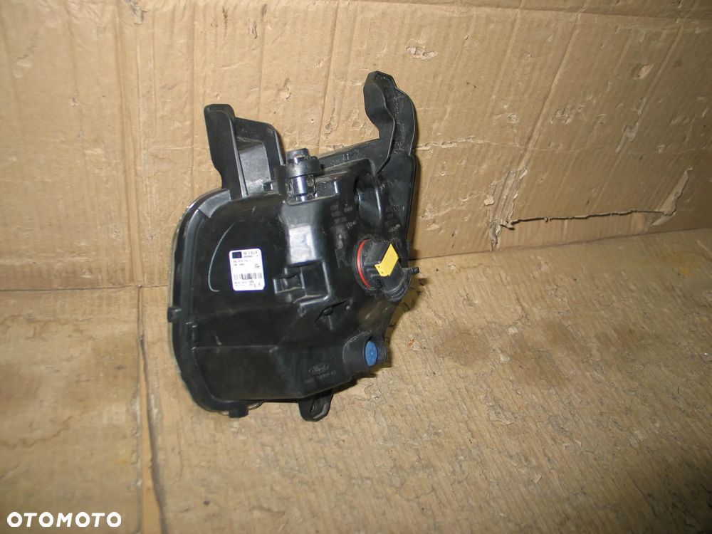 lampa halogen ford fiesta Mk8 89250821 oryginal - 8