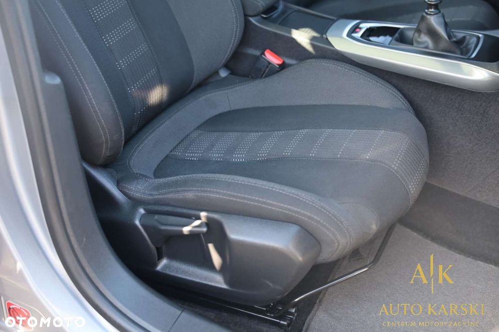 Peugeot 308 - 32