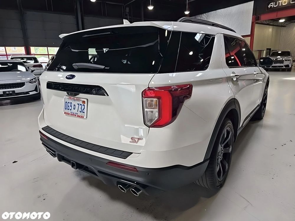 Ford Explorer ver-3-0-ecoboost-phev-4wd-st--line - 4