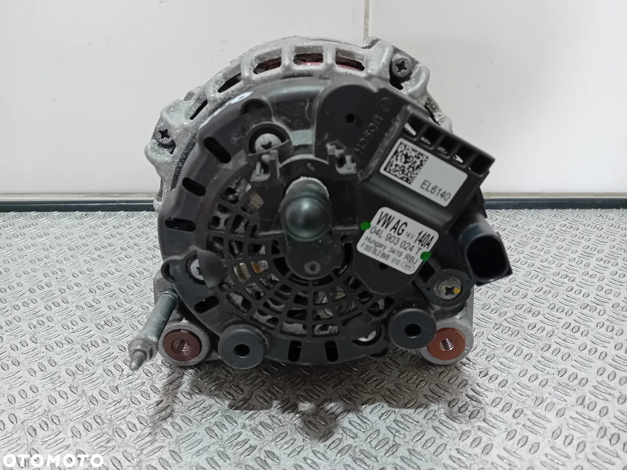 alternator VW Tiguan 2.0 TDI 2019 04L903024T - 2