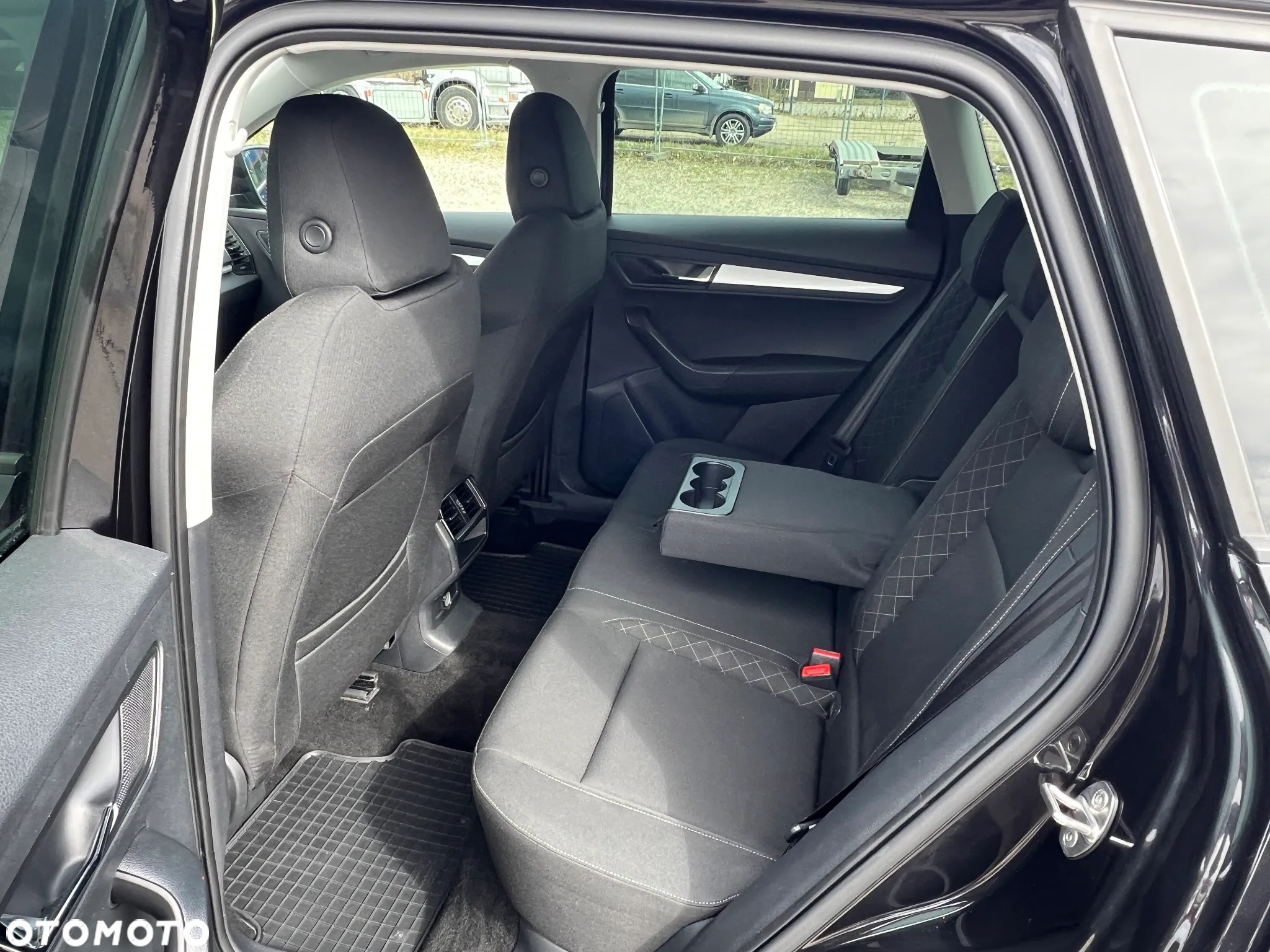 Skoda Karoq 1.5 TSI ACT 4x2 Style DSG - 24
