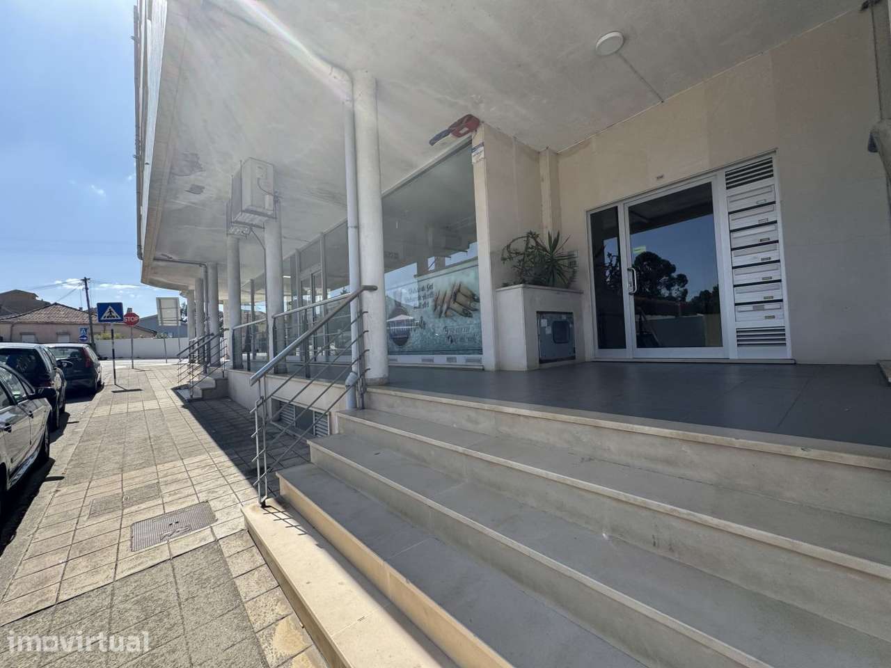 Apartamento T2 com excelentes áreas - Grande imagem: 5/53