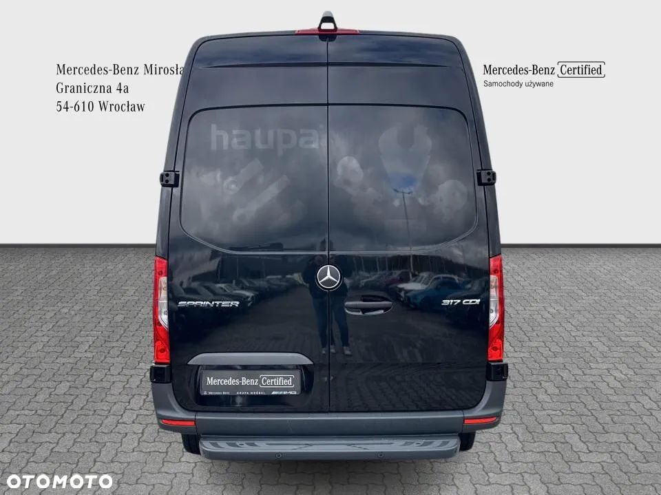 Mercedes-Benz Sprinter - 5