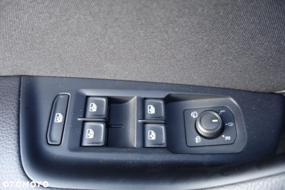 Volkswagen Passat 2.0 TDI EVO Business - 16