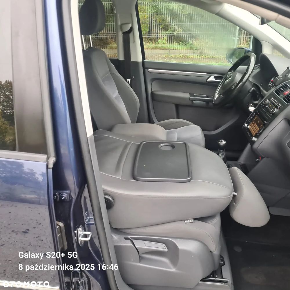 Volkswagen Touran 2.0 TDI DPF Highline - 15