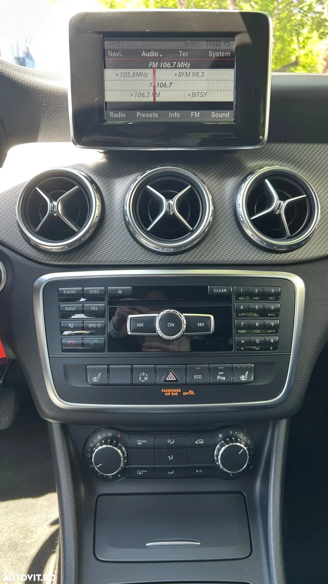 Mercedes-Benz GLA - 11