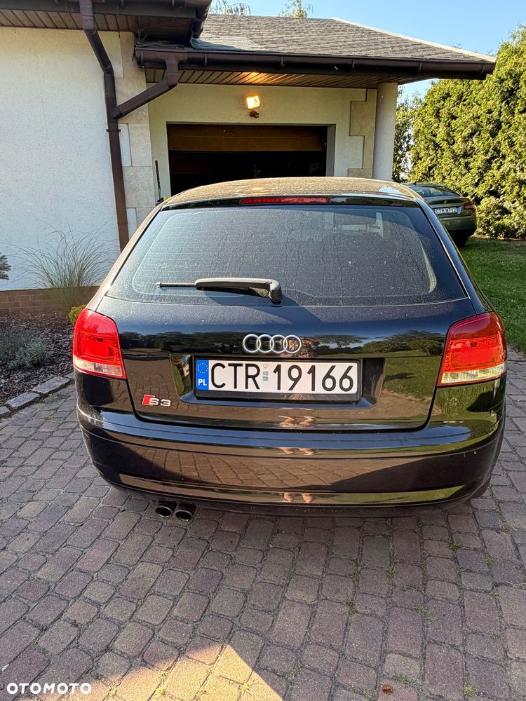 Audi A3 3-drzwiowe 2.0 FSI Ambition - 12