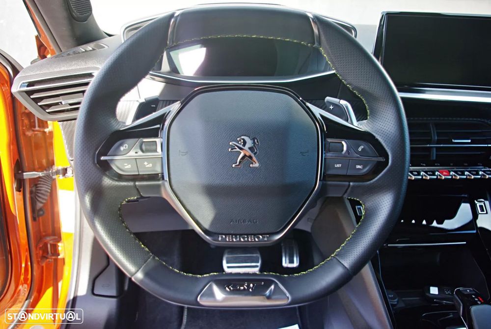 Peugeot 2008 1.2 PureTech GT Line EAT8 - 26