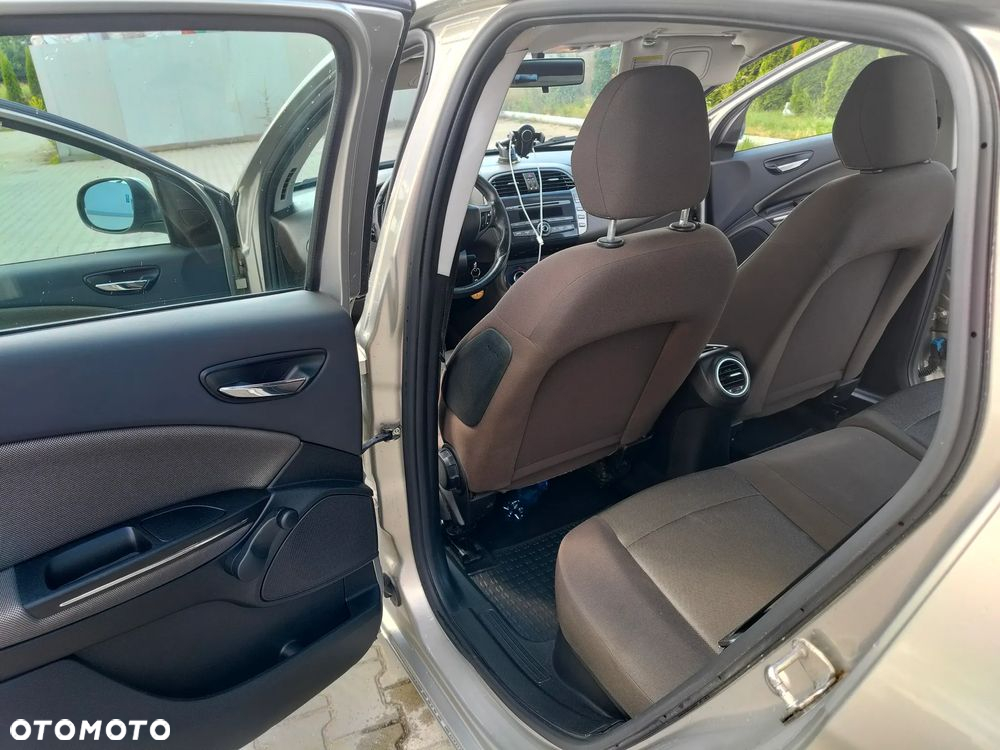 Fiat Bravo 1.9 Multijet Emotion - 16