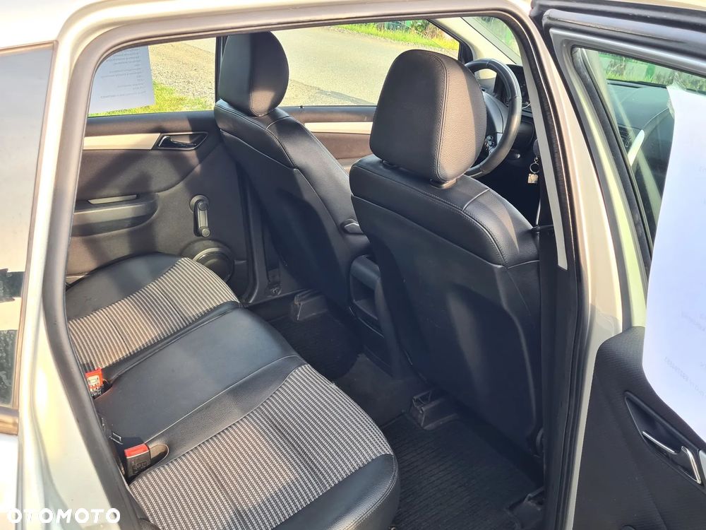 Mercedes-Benz Klasa A 180 CDI Autotronic Avantgarde - 5