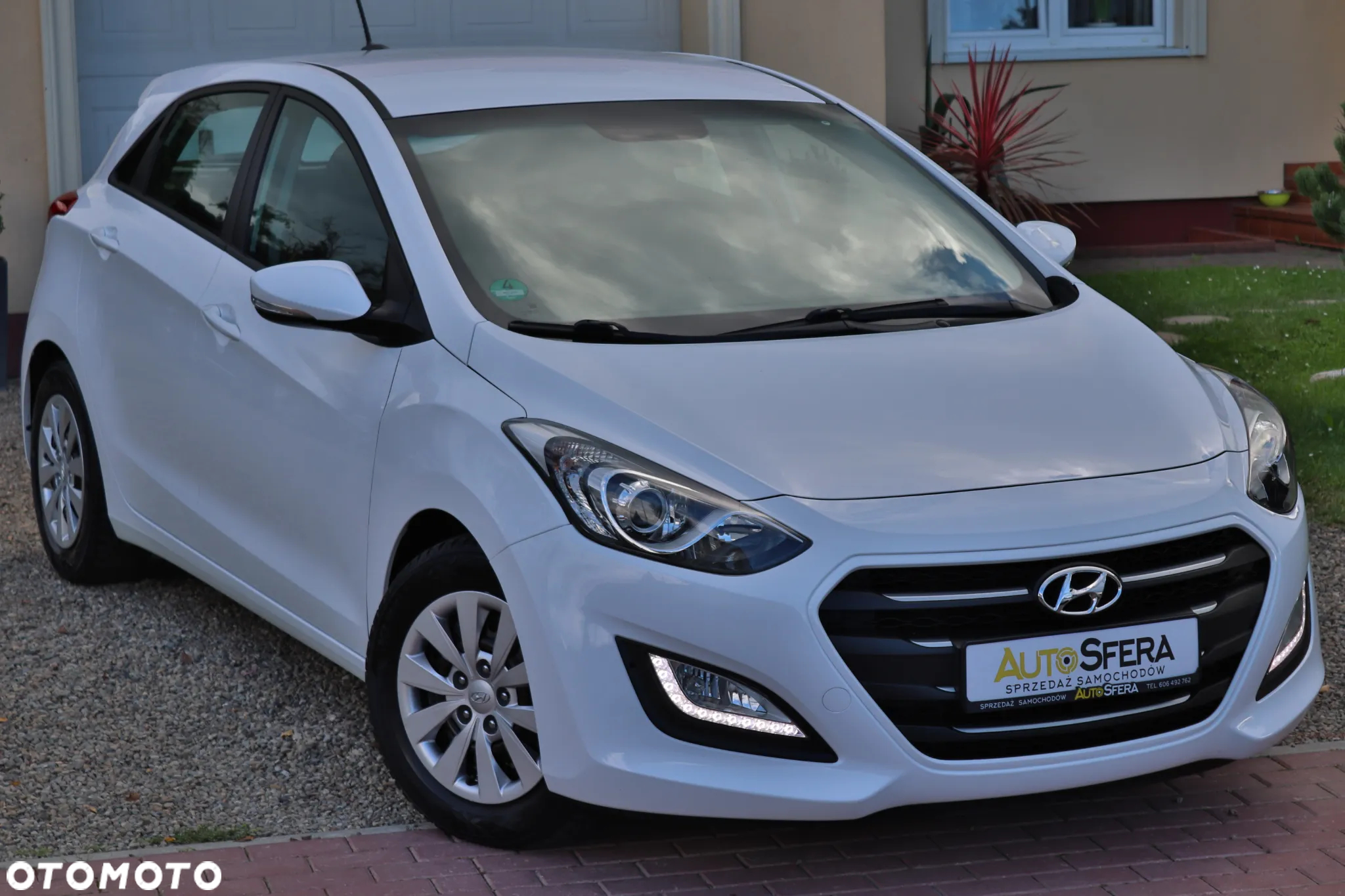 Hyundai i30 blue 1.4 Trend - 4