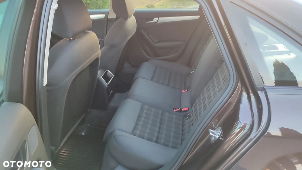 Audi A4 Limousine 2.0 TDI DPF quattro S line Sportpaket (plus) - 23