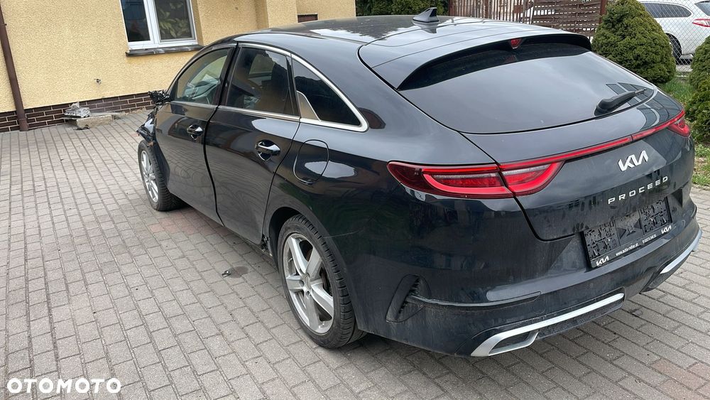 Kia ProCeed 1.5 T-GDI DCT7 OPF GT LINE - 3