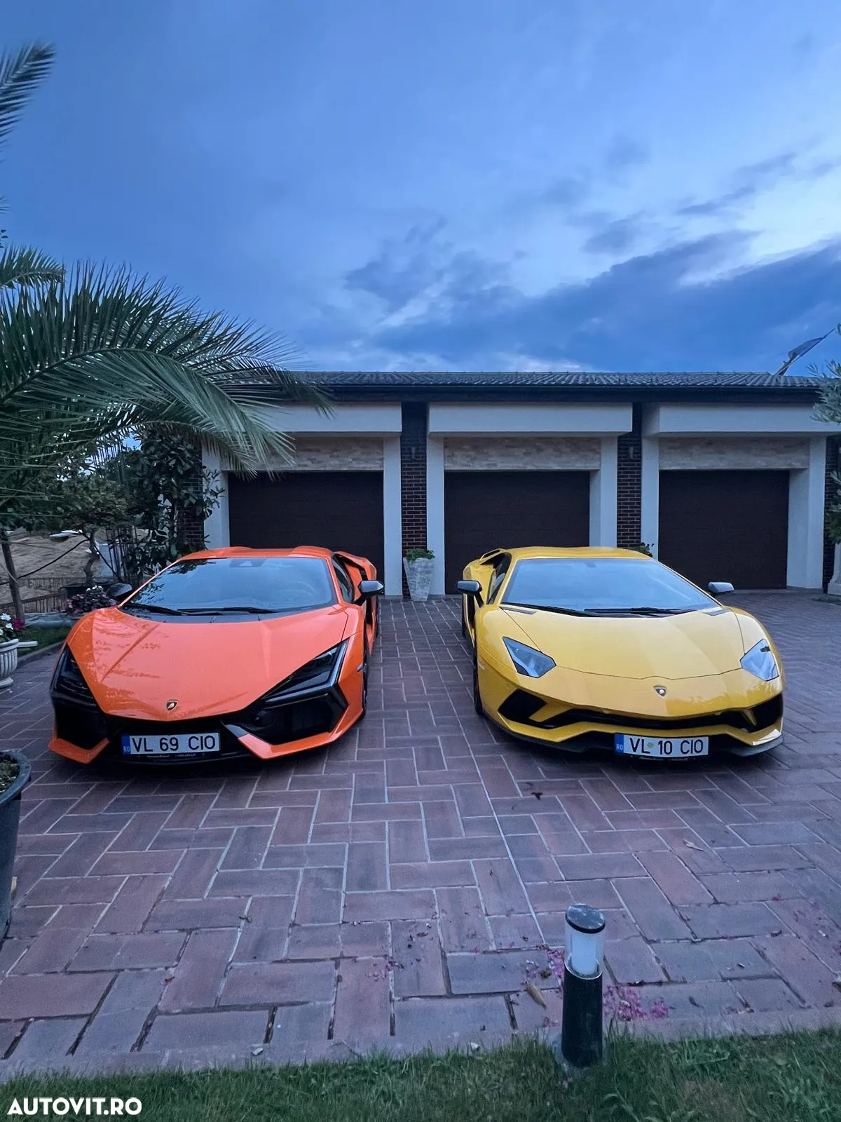 Lamborghini Aventador - 11