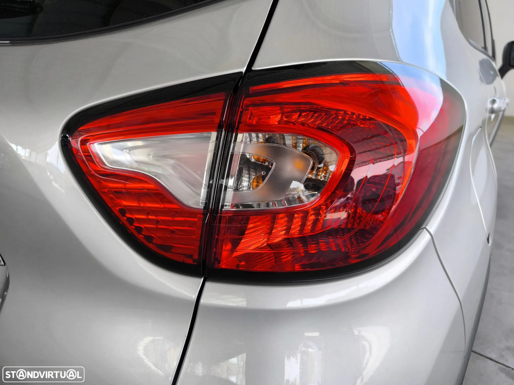 Renault Captur ENERGY dCi 90 EDC Intens - 23