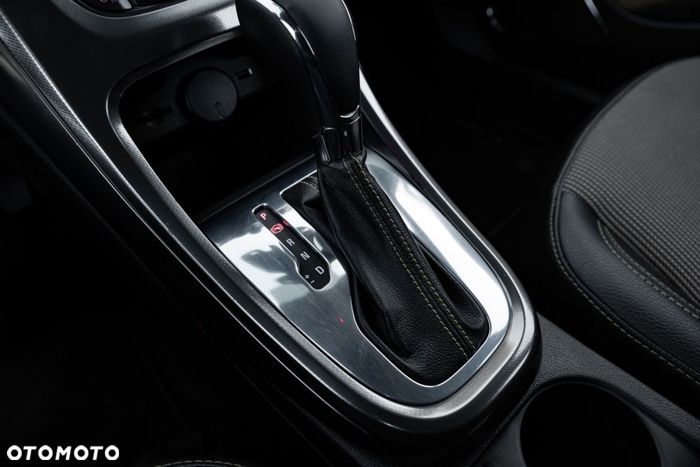 Opel Astra 1.4 Turbo Sports Tourer Automatik Exklusiv - 29