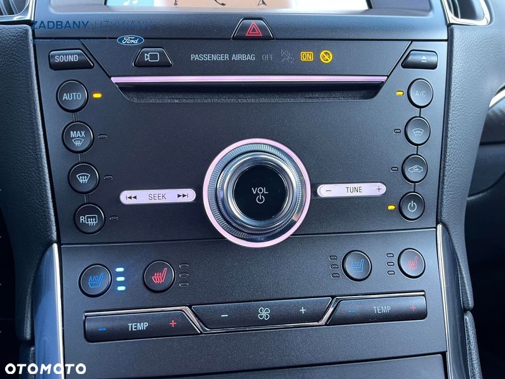 Ford Edge 2.0 EcoBlue Twin-Turbo 4WD ST-Line - 19