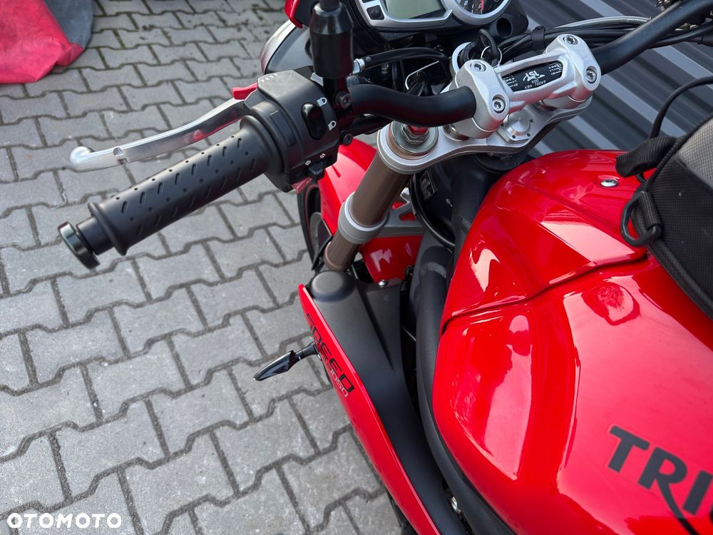 Triumph Speed Triple - 12