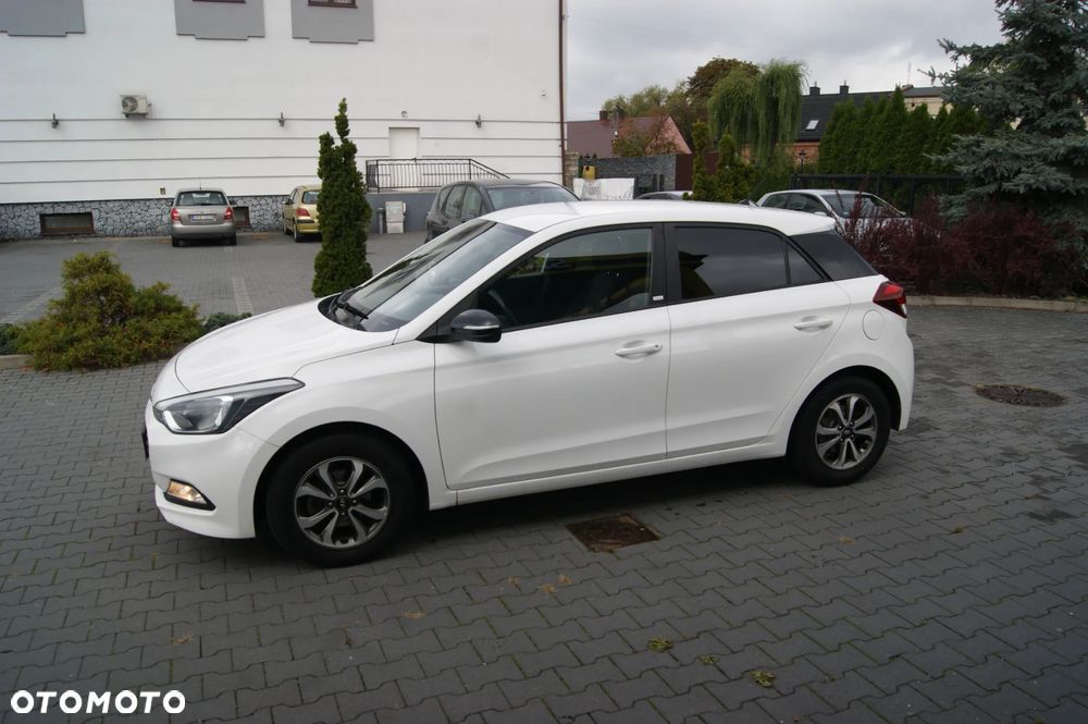 Hyundai i20 1.2 Passion - 4