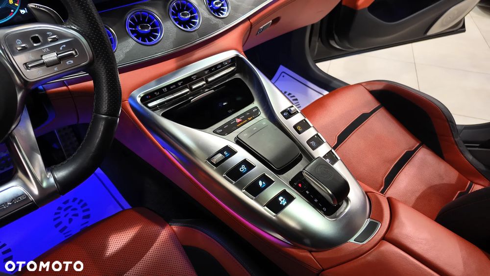 Mercedes-Benz AMG GT 63 4Matic+ Coupe Speedshift MCT 9G - 31