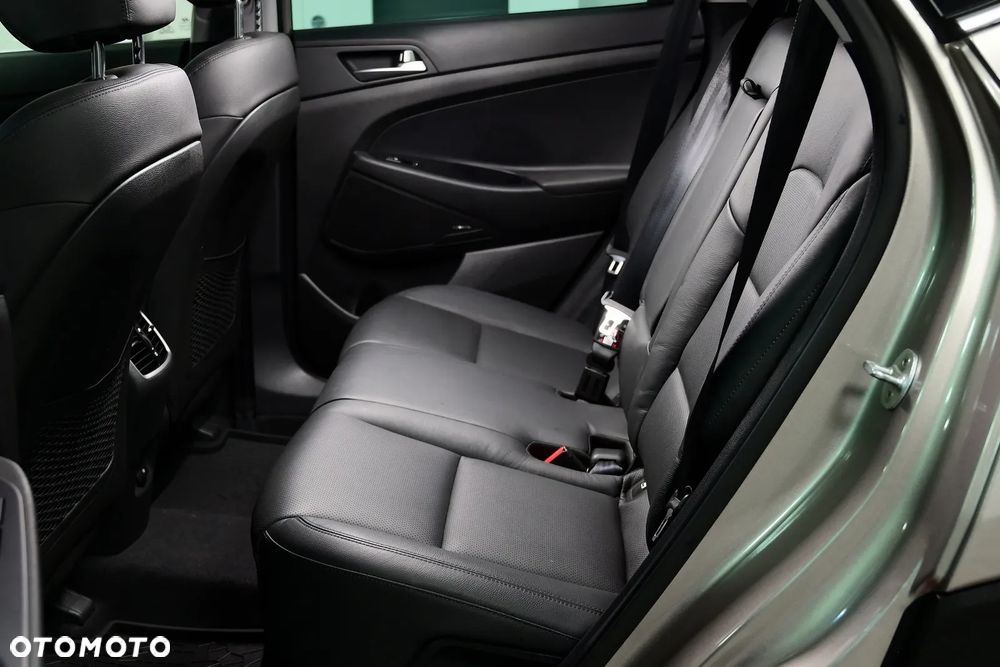 Hyundai Tucson blue 1.6 CRDi 2WD DCT Premium - 20