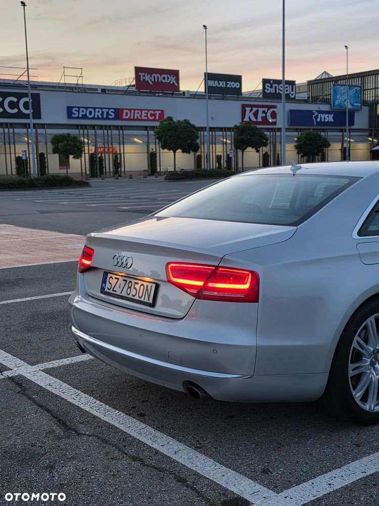 Audi A8 - 10