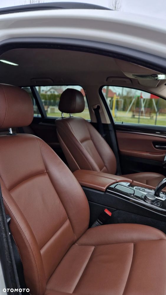 BMW Seria 5 520d xDrive Luxury Line - 25