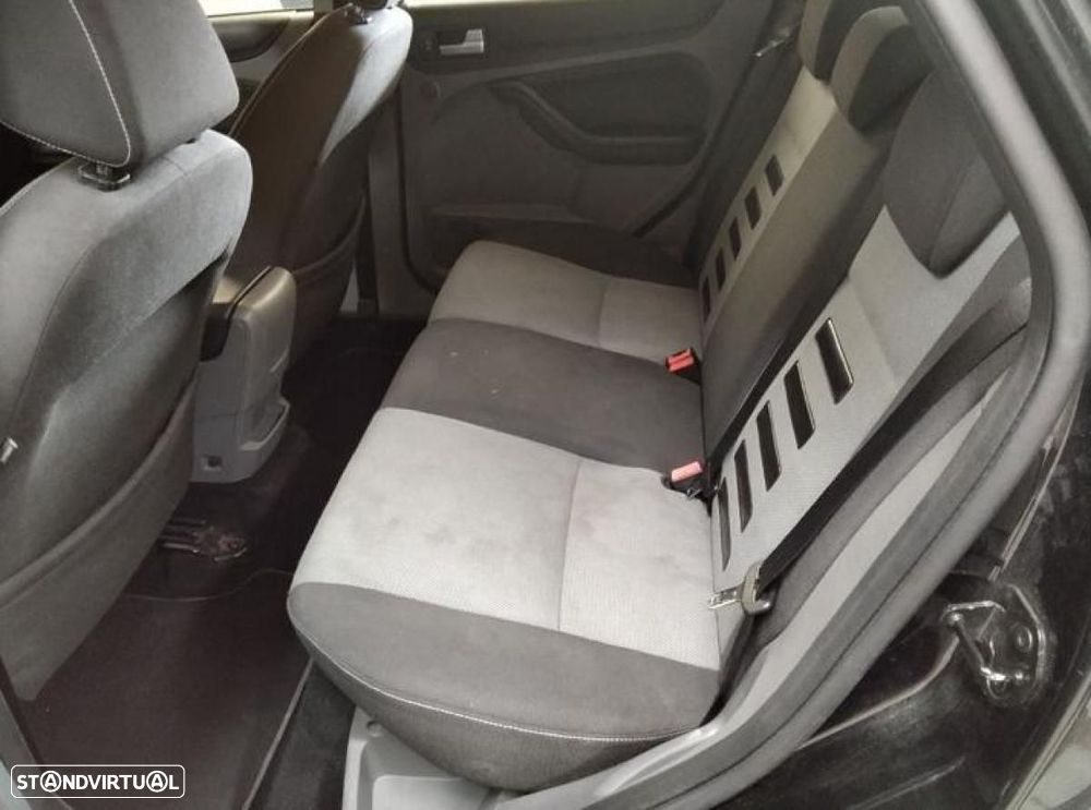 Ford Focus - 4
