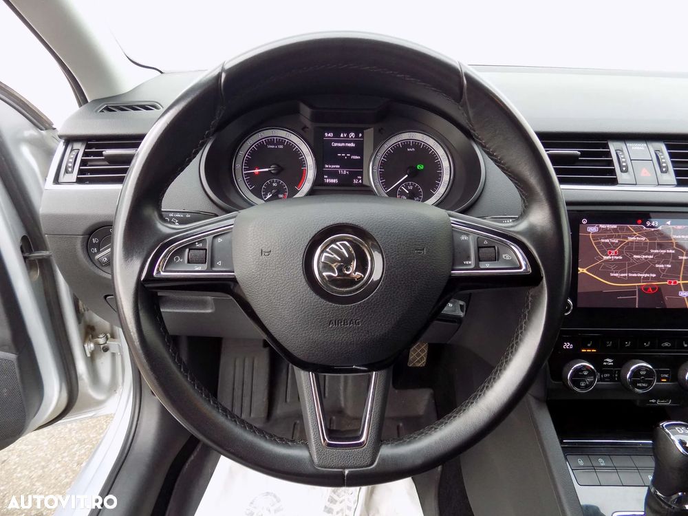 Skoda Octavia 2.0 TDI DSG 4X4 Style - 13