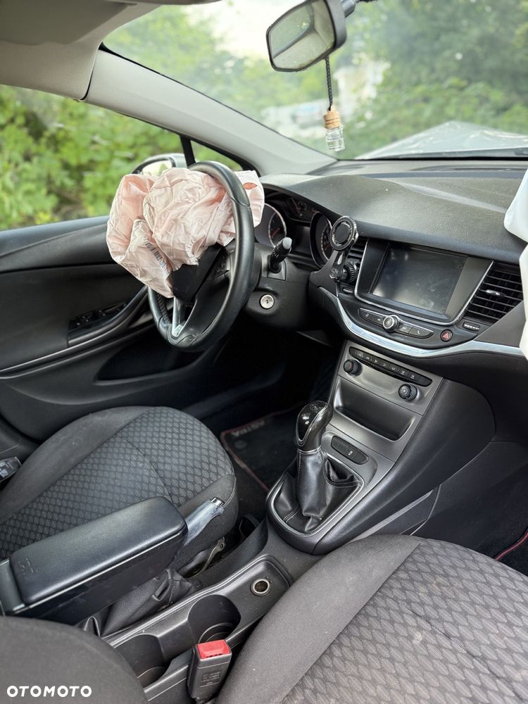 Opel Astra 1.4 Enjoy - 17