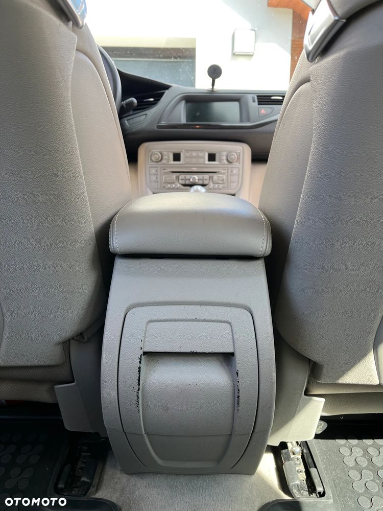 Citroën C5 2.0i 16V Exclusive - 32
