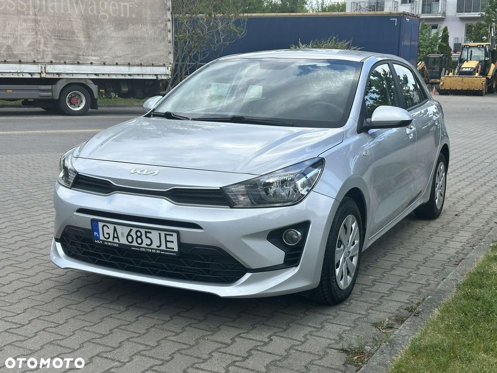 Kia Rio - 1