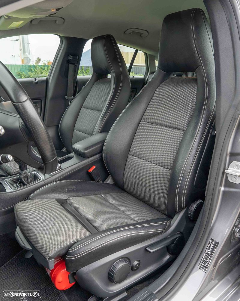 Mercedes-Benz CLA 180 d Shooting Brake - 12