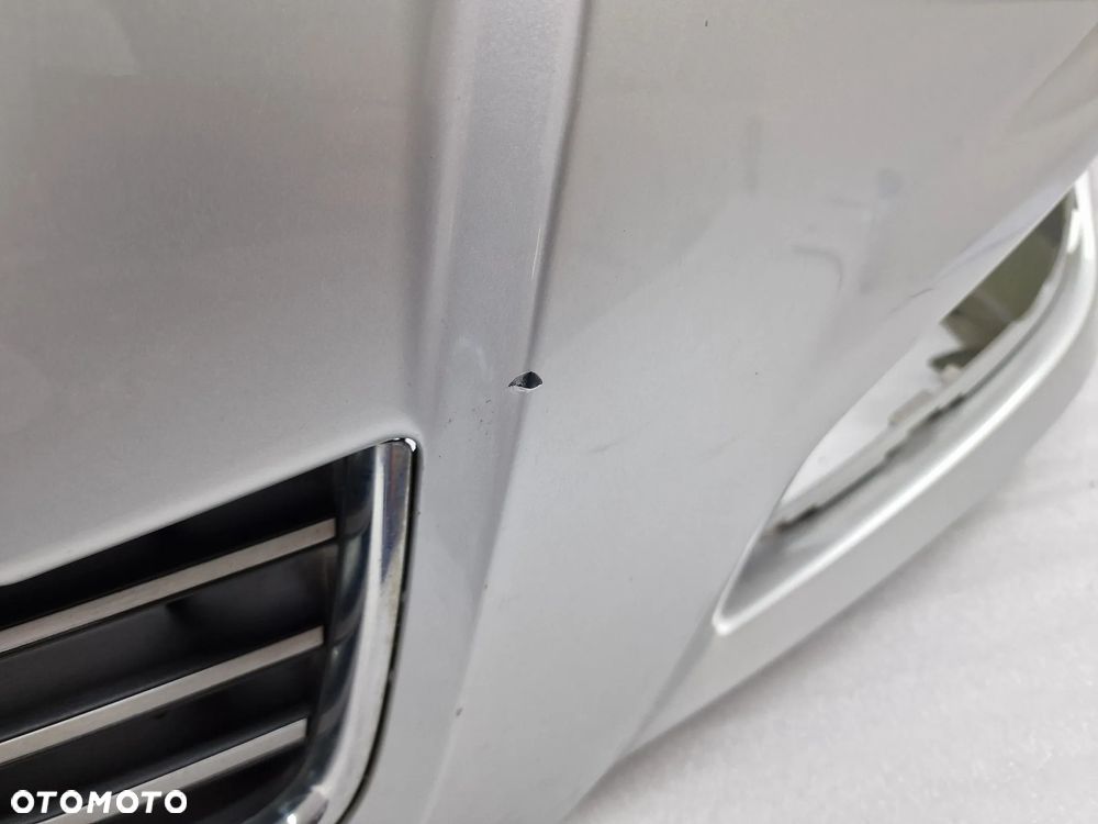 OPEL ASTRA 3 III LIFT 07- ZDERZAK PRZEDNI PRZÓD NA SPRYSKI + KRATKA ŚRODKOWA , KOLOR SREBRNY METALIK , NR 13225746 , NR AUKCJI NZ1230 - 17