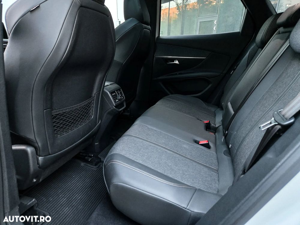 Peugeot 3008 - 12