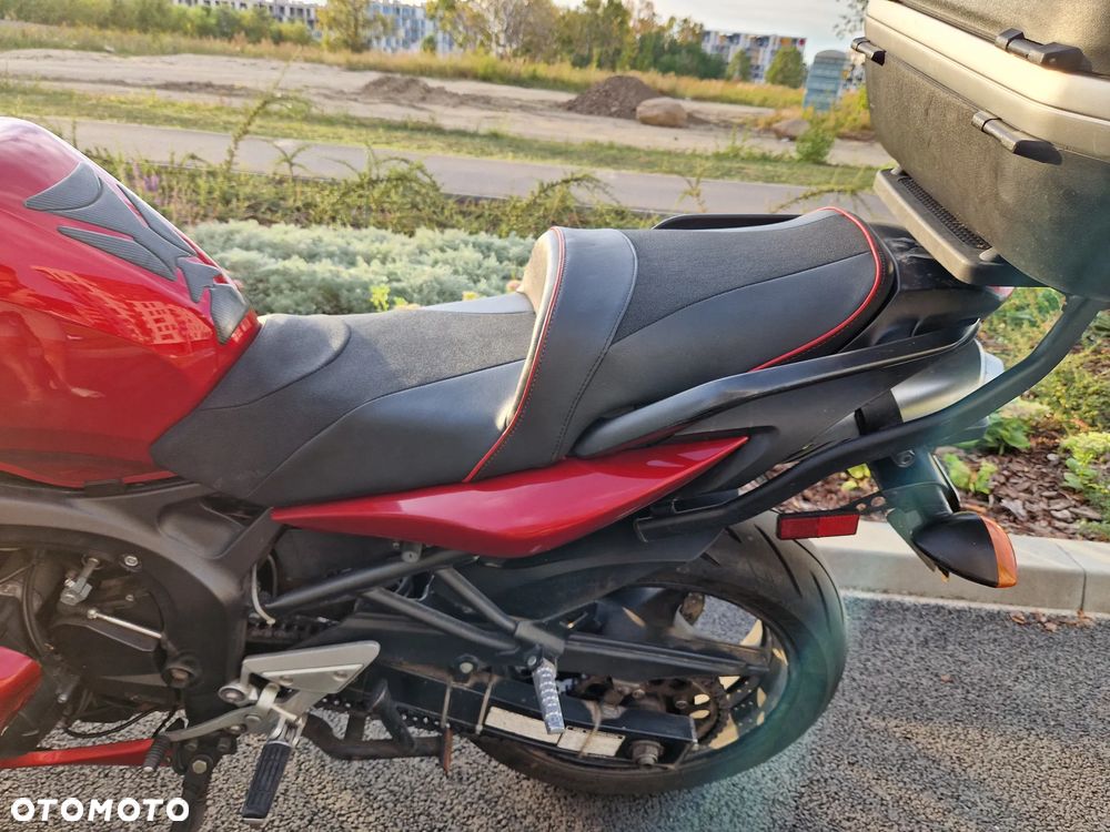 Yamaha FZ6 - 3
