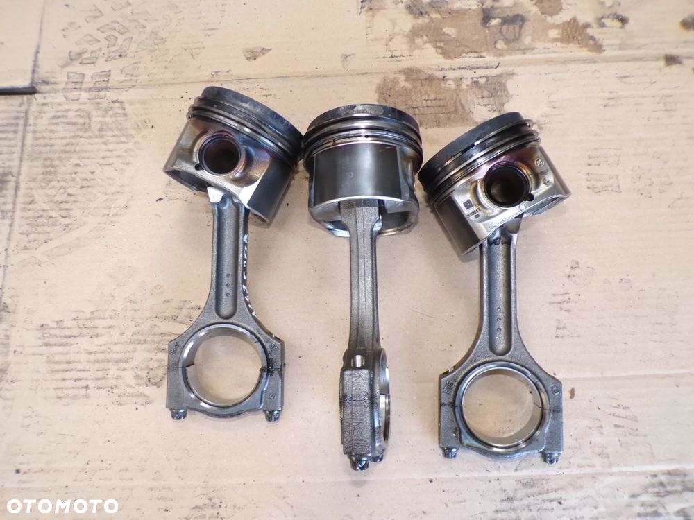 tłok z korbowodem BMW Toyota Mini 2.0 N47c20A - 2