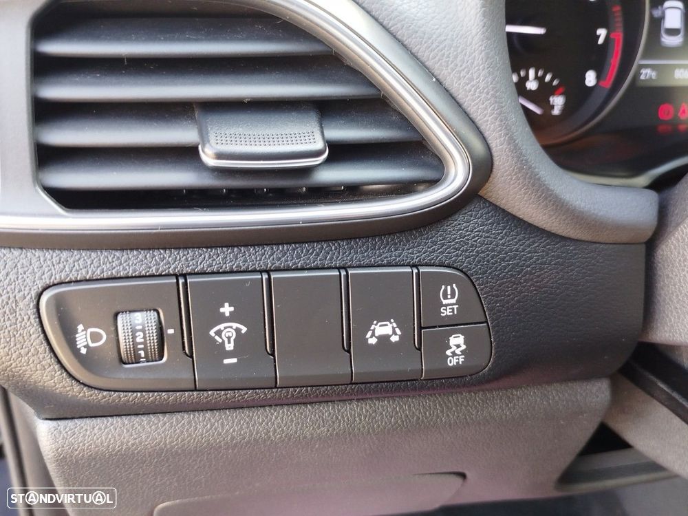 Hyundai i30 SW 1.0 T-GDi Style+Navi - 22