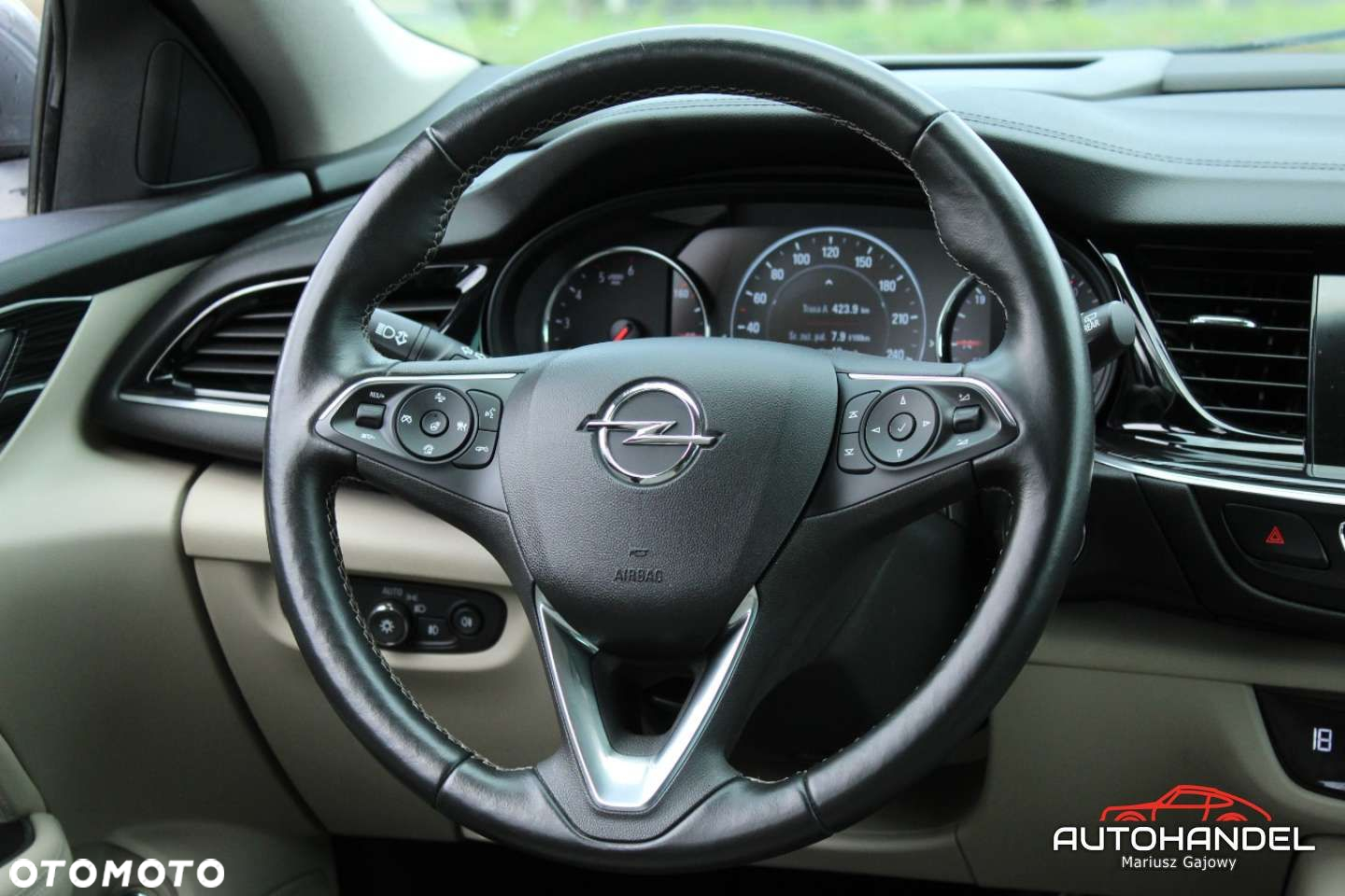Opel Insignia - 9