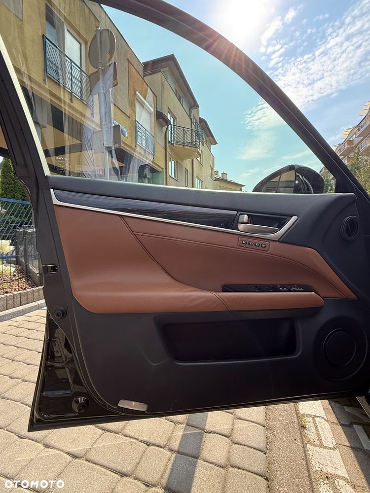 Lexus GS 300h Elite - 13